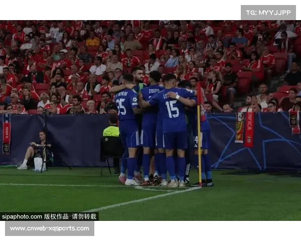 欧冠联赛激战正酣 各支球队全力争夺晋级主动权